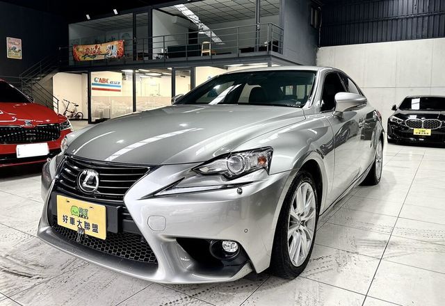 LEXUS凌志 IS200T  第1張相片