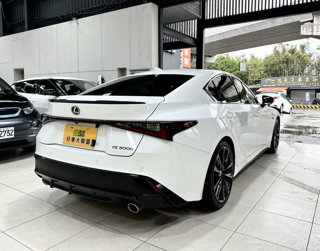 LEXUS凌志 IS 300H  第2張相片