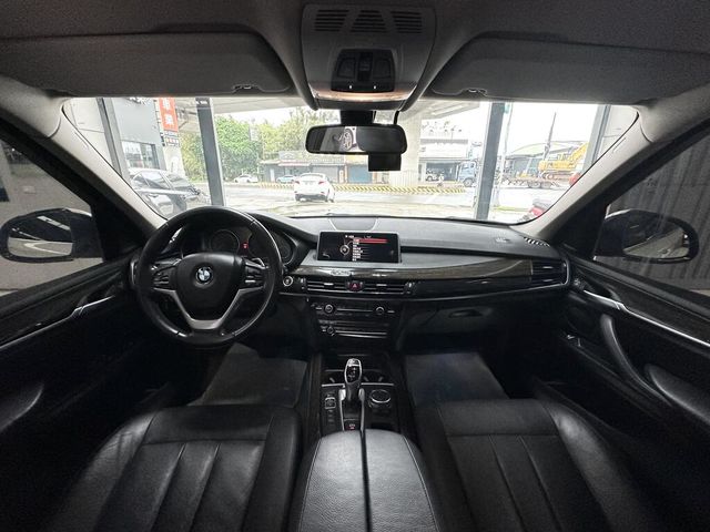 BMW寶馬 X5 XDRIVE30D  第5張相片
