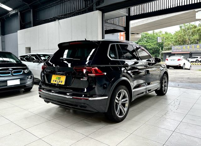 VOLKSWAGEN福斯 TIGUAN  第2張相片