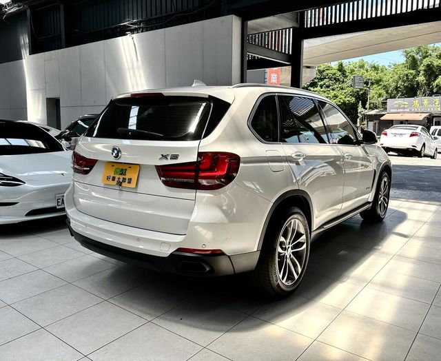 BMW寶馬 X5 XDRIVE25D  第2張相片