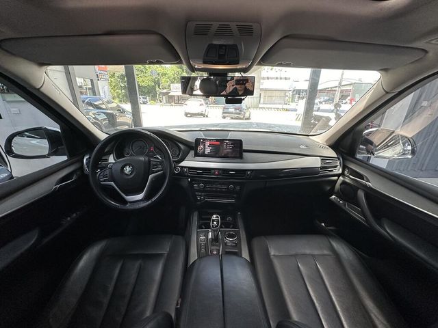 BMW寶馬 X5 XDRIVE25D  第5張相片