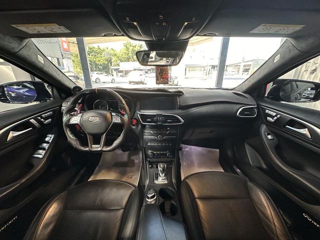 INFINITI無限 Q30  第5張相片