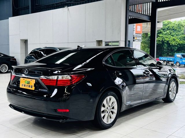 LEXUS凌志 ES300H  第2張相片