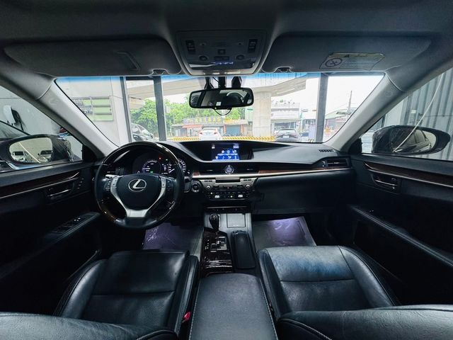 LEXUS凌志 ES300H  第5張相片