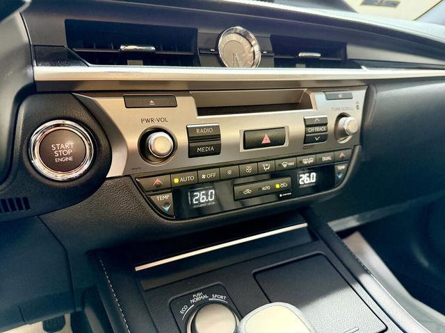 LEXUS凌志 ES200  第6張相片