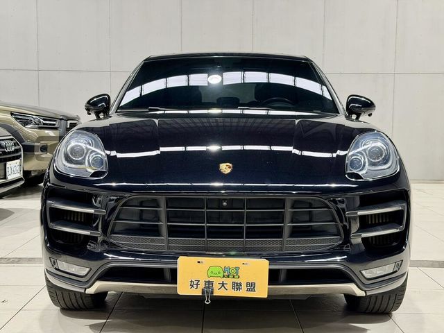PORSCHE保時捷 MACAN TURBO  第3張相片