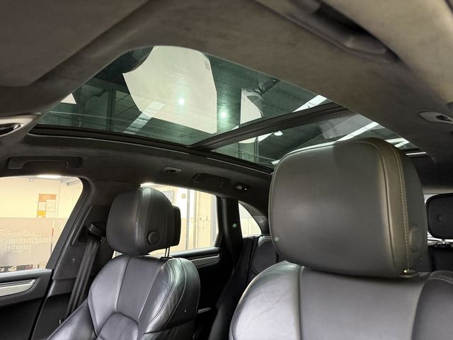 PORSCHE保時捷 MACAN TURBO  第6張相片