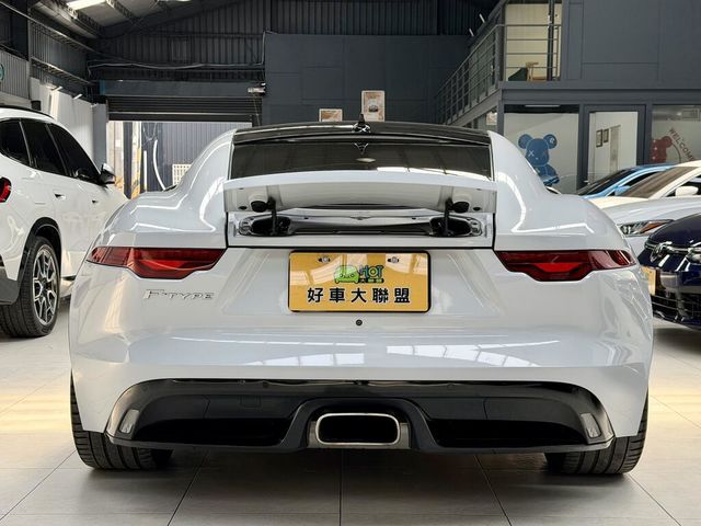 JAGUAR捷豹 F-TYPE  第4張相片