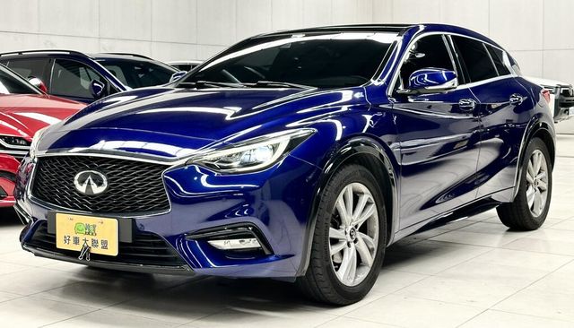 INFINITI無限 Q30  第1張相片