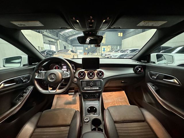 M-BENZ賓士 CLA250  第6張相片