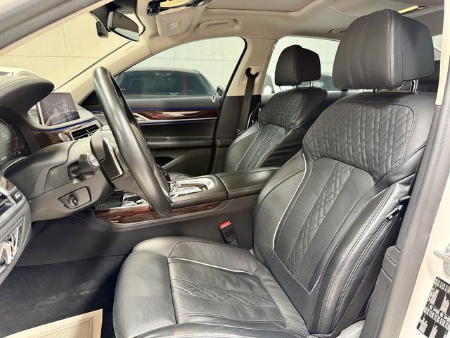 BMW寶馬 730I  第6張相片