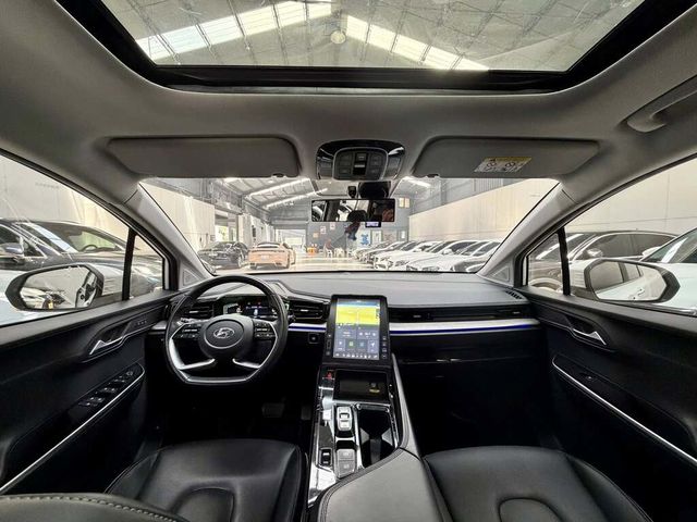HYUNDAI現代 CUSTIN  第5張相片