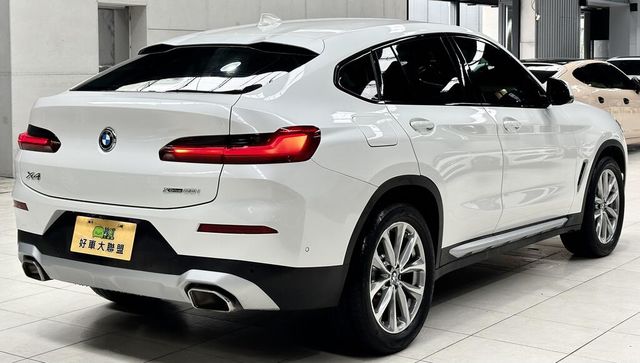BMW寶馬 X4 XDRIVE20I  第2張相片