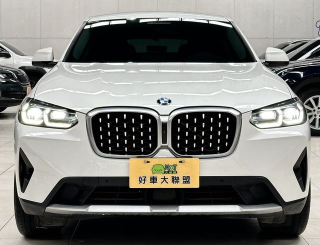 BMW寶馬 X4 XDRIVE20I  第3張相片