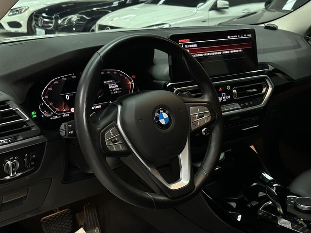 BMW寶馬 X4 XDRIVE20I  第5張相片