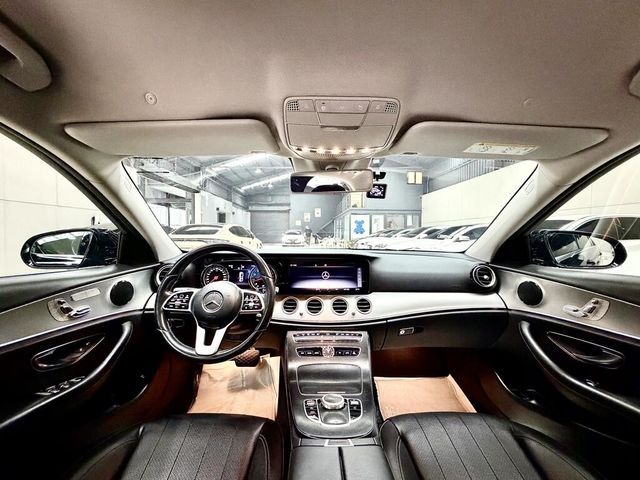 M-BENZ賓士 E200  第5張相片
