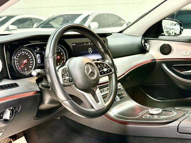 M-BENZ賓士 E200  第6張相片