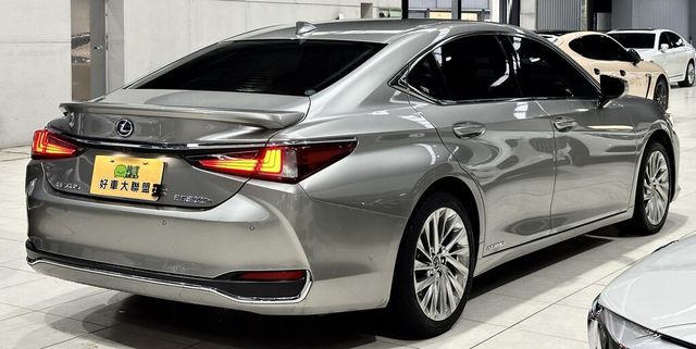 LEXUS凌志 ES300H  第2張相片