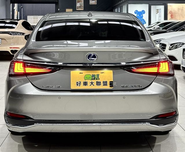 LEXUS凌志 ES300H  第4張相片