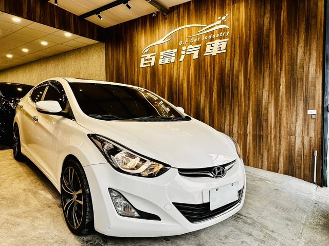 HYUNDAI現代 ELANTRA  第1張相片