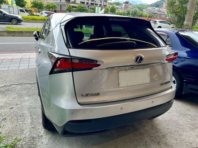 LEXUS凌志 NX300H  第2張相片
