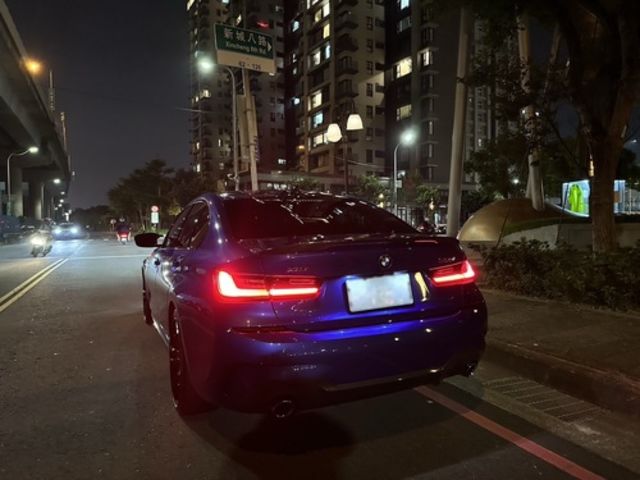 BMW寶馬 330I M SPORT  第3張相片