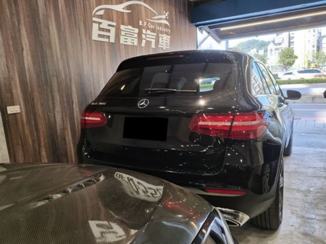 M-BENZ賓士 GLC300  第2張相片