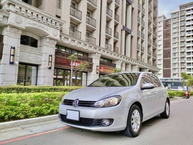 VOLKSWAGEN福斯 GOLF  第2張相片