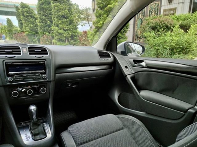 VOLKSWAGEN福斯 GOLF  第7張相片