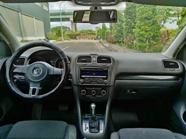 VOLKSWAGEN福斯 GOLF  第10張相片