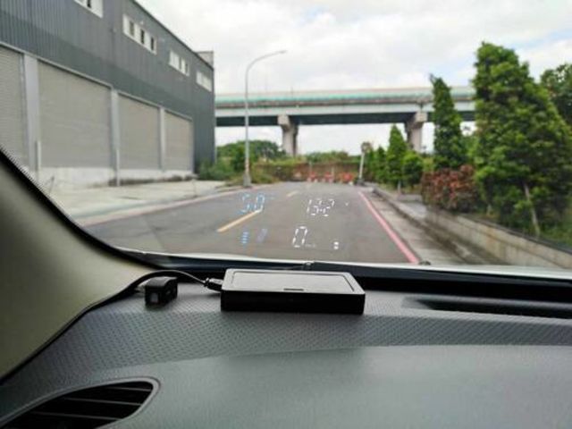 NISSAN日產 LIVINA  第5張相片