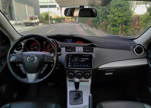 MAZDA馬自達 MAZDA 3  第7張相片