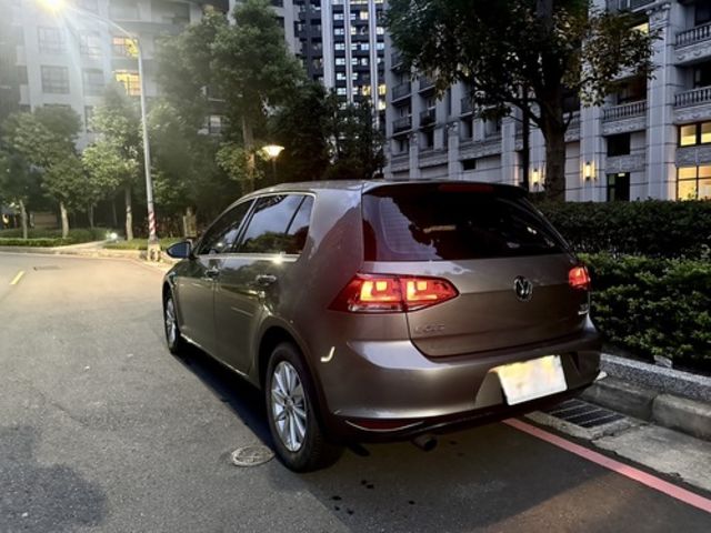 VOLKSWAGEN福斯 GOLF  第2張相片