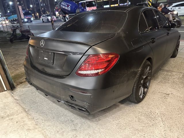 M-BENZ賓士 E300  第7張相片