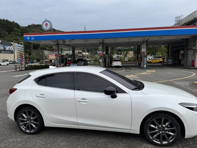 MAZDA馬自達 MAZDA 3  第7張相片