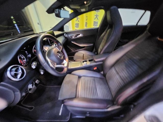 M-BENZ賓士 CLA250 SHOOTING BRAKE  第6張相片