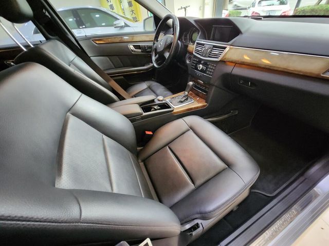 M-BENZ賓士 E220D  第7張相片