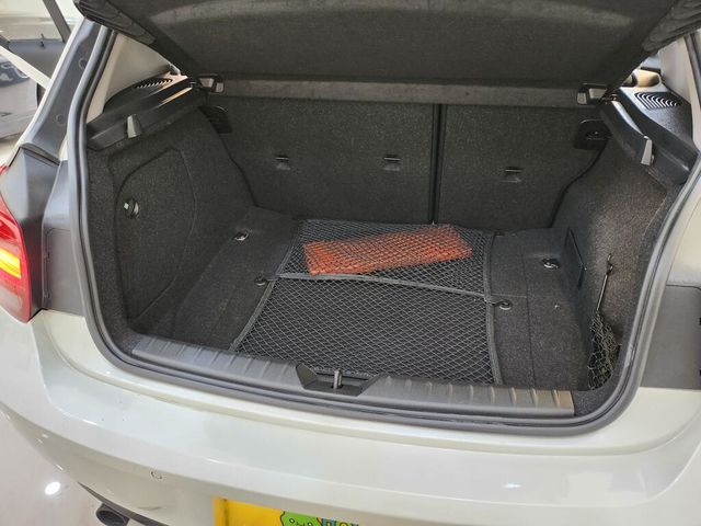 BMW寶馬 116I  第31張相片