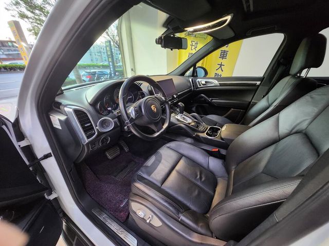 PORSCHE保時捷 CAYENNE  第6張相片