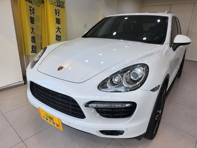 PORSCHE保時捷 CAYENNE  第14張相片