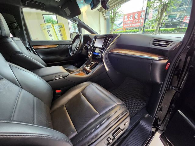 TOYOTA豐田 ALPHARD  第12張相片