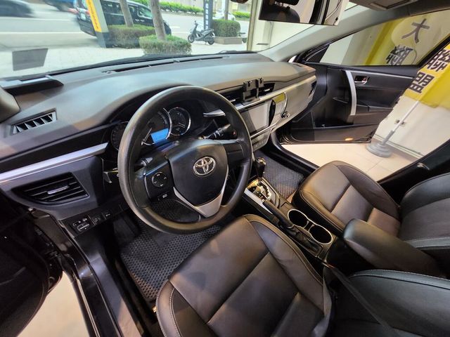 TOYOTA豐田 ALTIS  第12張相片