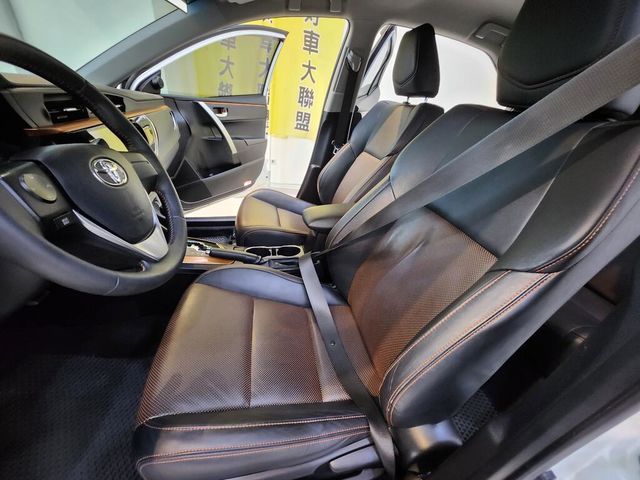 TOYOTA豐田 ALTIS  第5張相片