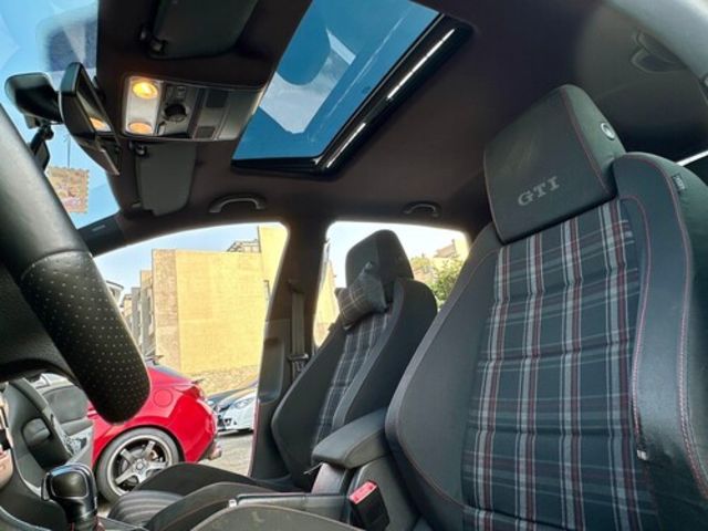 VOLKSWAGEN福斯 GOLF GTI  第9張相片