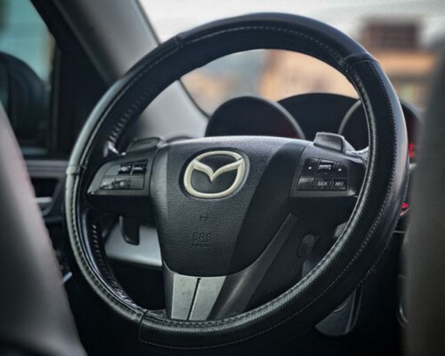 MAZDA馬自達 MAZDA 3  第8張相片