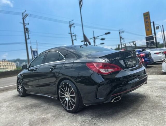 M-BENZ賓士 CLA250  第4張相片