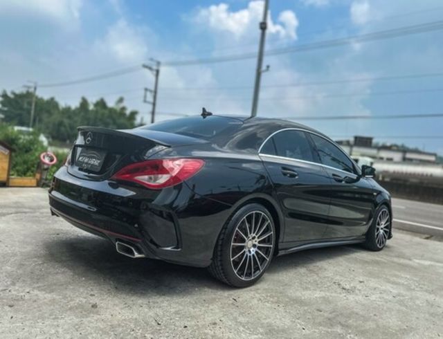 M-BENZ賓士 CLA250  第5張相片