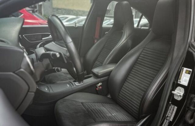 M-BENZ賓士 CLA250  第6張相片