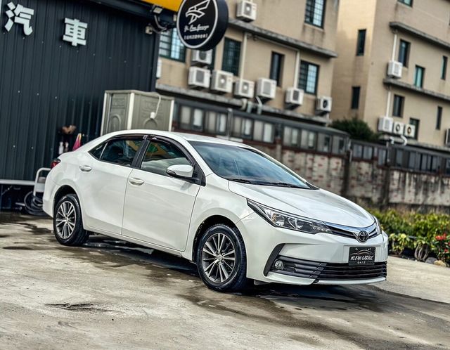 TOYOTA豐田 ALTIS  第3張相片